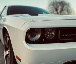 DODGE CHALLENGER SRT 392 6.4L V8