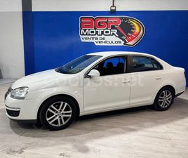 VOLKSWAGEN JETTA 1.6 TDI HIGHLINE
