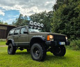JEEP CHEROKEE JEEP CHEROKEE XJ 4.0L TÜV 11/27 31X10.5 HÖHERGELEGT