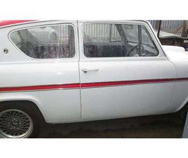 FORD ANGLIA 1965 FORD ANGLIA BLANC MANUEL, 4 VITESSES CONDUITE À DROI...