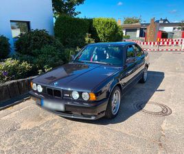 BMW SERIE 5 M5 BMW E34 M5 3,6L MACAOBLAU 2. HAND SCHECKHEFT