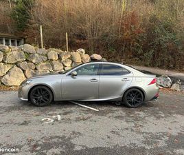 ◊ LEXUS IS300H HYBRIDE – 2015 – ENTRETIEN 100% LEXUS – ÉTAT IMPECCABLE