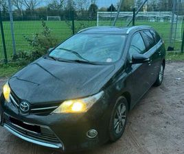 TOYOTA AURIS BREAK HYBRIDE