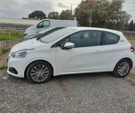 PEUGEOT 208 SUPER AFFAIRE CT OK RÉVISION OK MOTEUR NEUF