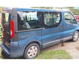 RENAULT TRAFIC PASSENGER TRAFIC PASSENGER DIESEL CONDUITE PMR HOMOLOGUÉ HANDICAP 116000KM RAMPE D'ACCÈS PORTE LATÉRALE
