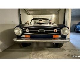 TRIUMPH TR6 INJECTION