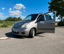 TOYOTA YARIS-VERSO 1.3