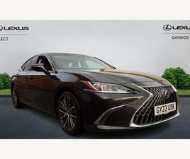 2.5 300H PREMIUM EDITION SALOON 4DR PETROL HYBRID E-CVT EURO 6 (START/STOP) (218 PS)-/