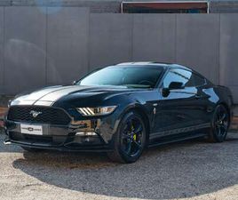 MUSTANG FASTBACK 3.7 V6 - 305CV - PRONTA CONSEGN