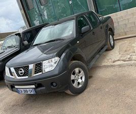 NISSAN NAVARA D40
