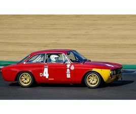 ALFA ROMEO GIULIA GT 1974 ALFA ROMEO 2000 ROUGE MANUEL, 5 VITESSES CONDUITE À...