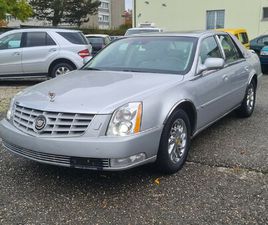 CADILLAC DTS SEDAN