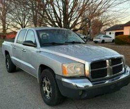 DODGE DAKOTA 2005 DODGE DAKOTA V8