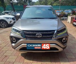 TOYOTA URBAN CRUISER