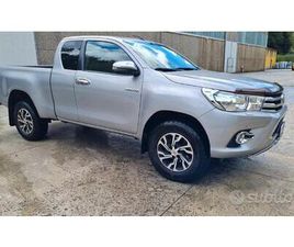 TOYOTA PORTE TOYOTA HILUX