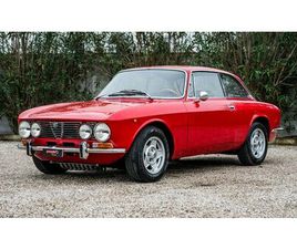 ALFA ROMEO GIULIA GT 1972 ALFA ROMEO 2000 ROSSO MANUEL CONDUITE À GAUCHE IN IT...