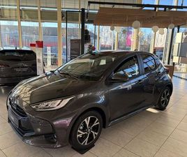 TOYOTA YARIS HYBRID *TEAMPLAYER INKL. COMFORT-PAKET*