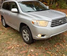 10 TOYOTA HIGHLANDER, SE! NEW STICKER! EXTREMELY CLEAN!