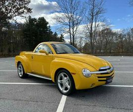 2004 CHEVY SSR LOW MILES!