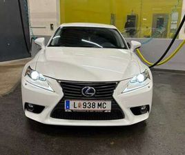 LEXUS IS 300H