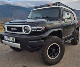 TOYOTA FJ CRUISER