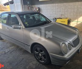 MERCEDES-BENZ E 220