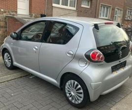 ② TOYOTA AYGO ESSENCE AIRCO 5 PORTE — TOYOTA — 2EMEMAIN