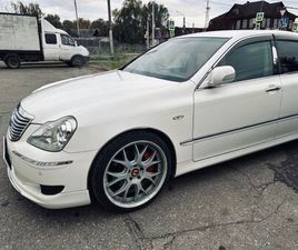 TOYOTA CROWN MAJESTA