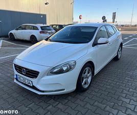VOLVO V40 D2 VOLVO V40 D2