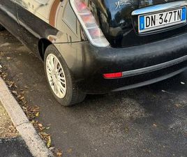 VILLETTA LIBERA SU TRE LATI