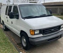 2004 FORD E150