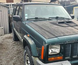 JEEP CHEROKEE 4X4 JEEP CHERCHÉE 2,5 LITRES TD