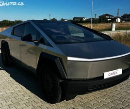 TESLA CYBERTRUCK 2025, 10 KM