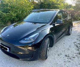 TESLE MODEL Y AVEC ATTACHE REMORQUE