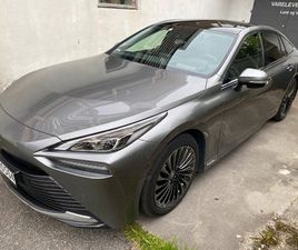 TOYOTA MIRAI MEGET PEN .NY BIL GARANTI .LAV KM STAN.ALT AV UTSTYR .