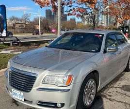 2012 CHRYSLER 300