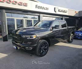 5.7 V8 CREW CAB LIMITED NIGHT BLACK AUTOCARRO N1