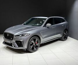 JAGUAR F-PACE P550 JAGUAR F-PACE P550 SVR, PANO, MERIDIAN, AHK, 22 ZOLL