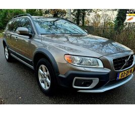 VOLVO XC70 VOLVO XC70 - 3.2 MOMENTUM . LEDER . NAVI . AUTOMAAT