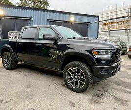 RAM TRUCKS RAM 2500 CREW CAB CREW CAB LARAMIE NIGHT HEMI 4WD OFFROAD!