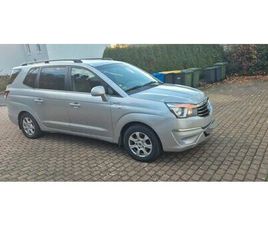 SSANGYONG RODIUS 220 E XDI SSANGYONG RODIUS 2.2 DIESEL/1.HAND/7SITZER/4WD AUTOMATIK/
