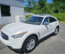 2011 INFINITI FX35
