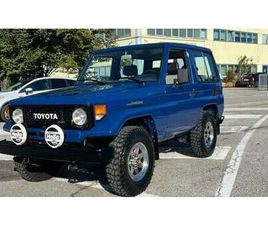 TOYOTA SÉRIE 70 1988 TOYOTA 70 SERIES BLEU MANUEL, 5 VITESSES IN ITALIE -...