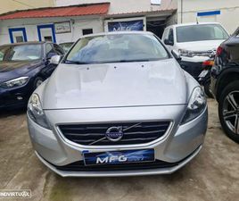 VOLVO V40 D2 VOLVO V40 D2 GEARTRONIC KINETIC