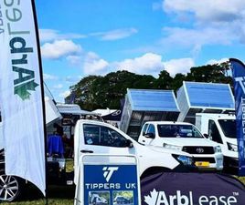 TOYOTA HILUX TOYOTA HILUX 2.4 D-4D ACTIVE SINGLE CAB ARBORIST TIPPER TOOL POD 2018