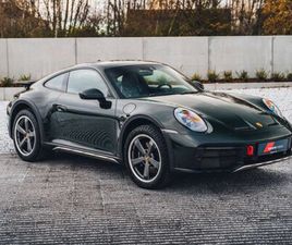 PORSCHE 911 992 CARRERA PORSCHE 911 992 DAKAR PTS BREWSTER GREEN BUCKET SEATS 20