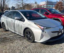 TOYOTA PRIUS USED 2017 TOYOTA PRIUS THREE TOURING
