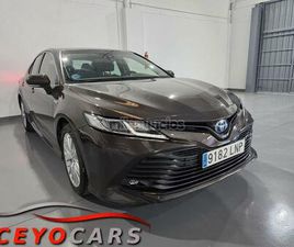 TOYOTA - CAMRY 2.5 220H ADVANCE