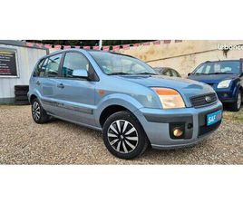 FORD FUSION 1.4I 75 CH FINITION FUN 4 CH FISCAUX . REVISER ET GARANTIE 12 MOIS NATIONALE