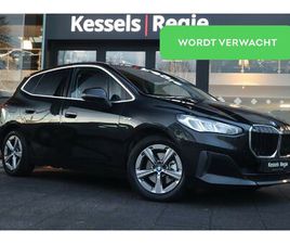 BMW 2-SERIE ACTIVE TOURER 225E XDRIVE PANORAMA CAMERA EL.KLEP AMBIENT DAB SENSOREN